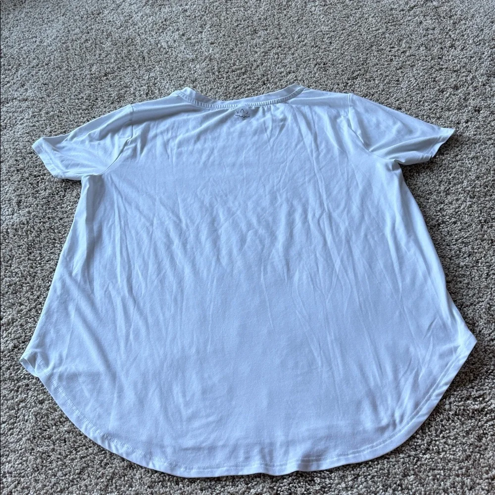 Beyond Yoga Featherweight On The Down Low Tee - Picture 6 of 8